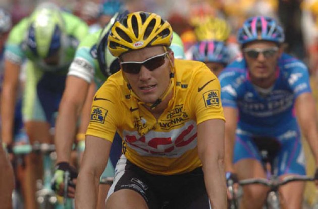 Zabriskie in yellow. Photo copyright Fotoreporter Sirotti.