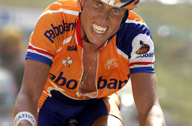 Michael Boogerd fought bravely. Photo copyright Roadcycling.com/<A HREF="http://www.benrossphotography.com" TARGET="_BLANK">Ben Ross Photography</A>.