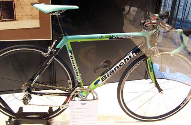 Bianchi-Liquigas 2005. Photo copyright Roadcycling.com.