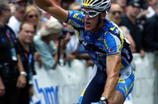Nothstein takes the win. Photo copyright Pro Cycling Tour.