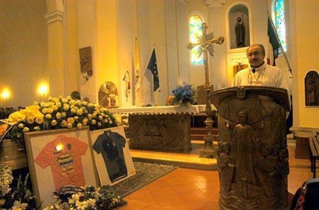 Pantani funeral. Photo copyright Fotoreporter Sirotti.