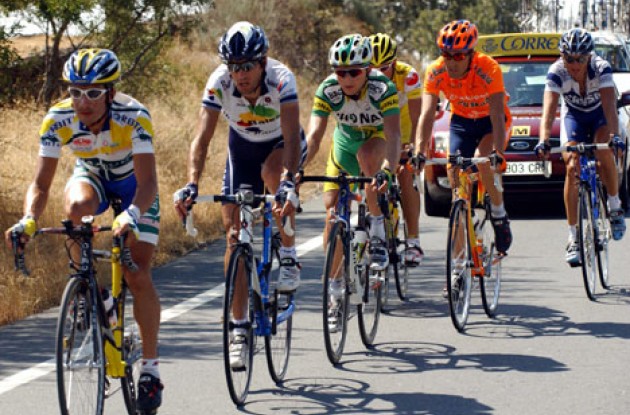 Today's long breakaway. Photo copyright Unipublic.