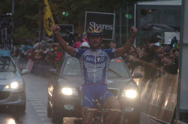 Paolo Bettini takes the win. It was certainly a fine day in the saddle for Bettini. Photo copyright Fotoreporter Sirotti.