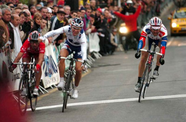 Philippe Gilbert takes the win ahead of Marzoli and Vasseur. Photo copyright Fotoreporter Sirotti.