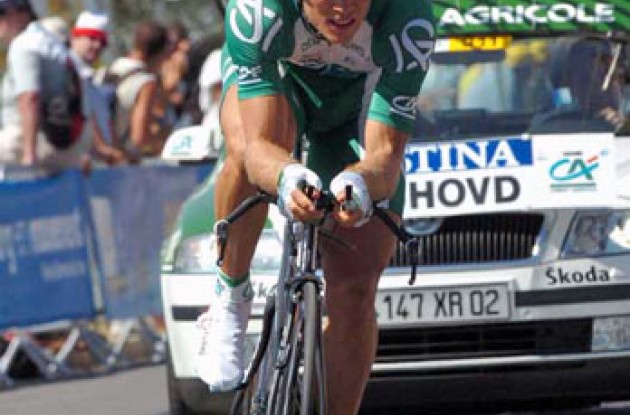 Thor Hushovd (Credit Agricole) wins the 2006 Tour de France prologue. Photo copyright Fotoreporter Sirotti.