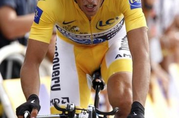 Alberto Contador (Discovery Channel) is poised to win the Tour de France. Photo copyright <A HREF="http://www.photoshelter.com/usr-show?U_ID=U0000yEwV90OAoAE" TARGET="_BLANK">www.BenRossPhotography.com</A>.