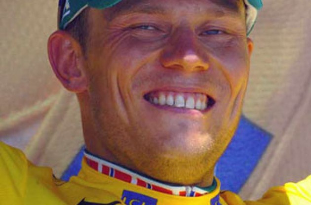 Big Man Thor Hushovd (Credit Agricole) won the 2006 Tour de France prologue. Photo copyright Fotoreporter Sirotti.