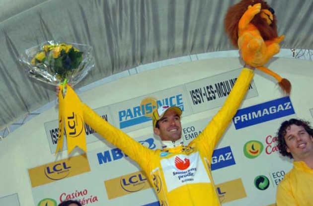Race-leader David Millar on the podium near Paris. Photo copyright Fotoreporter Sirotti.