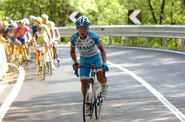 Domenico Pozzovivo of Team Colnago attacks leaving the Giro favorites done and dusted. Photo Fotoreporter Sirotti.