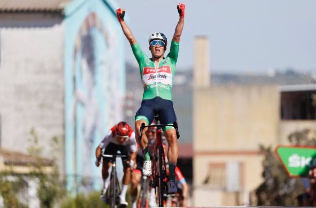 Mads Pedersen wins stage 13 of Vuelta a Espana 2022