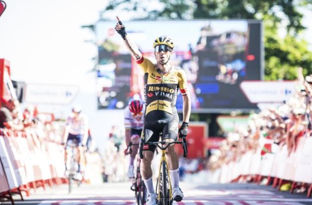 Primoz Roglic wins stage 4 of Vuelta a Espana 2022