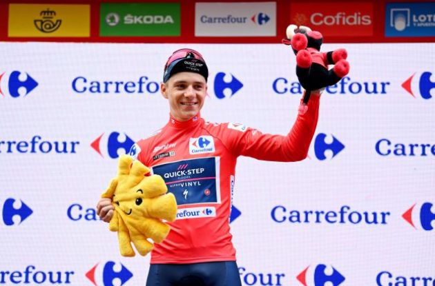 Remco Evenepoel leads Vuelta a Espana 2022
