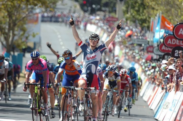 Team Lotto-Belisol's Andre Greipel sprints to stage victory in final stage of 2012 Santos Tour Down Under. Photo Fotoreporter Sirotti.