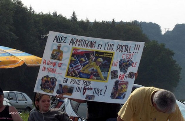 Lance Armstrong's got French fans too!