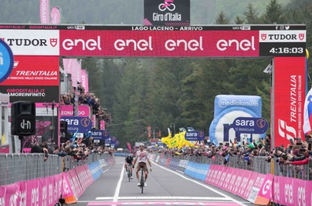 Aurelien Paret-Peintre crosses the finish line as winner of stage 4 at Giro d'Italia 2023