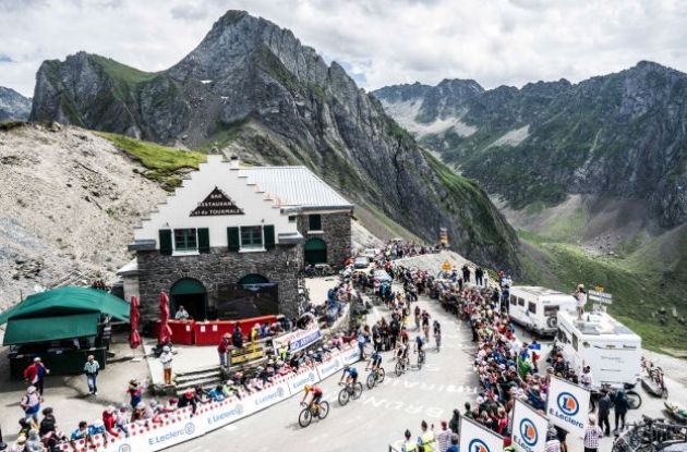 Bar and restaurant on top of Col du Tourmalet mountain