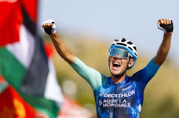 Ben O'Connor wins stage 6 of La Vuelta a Espana