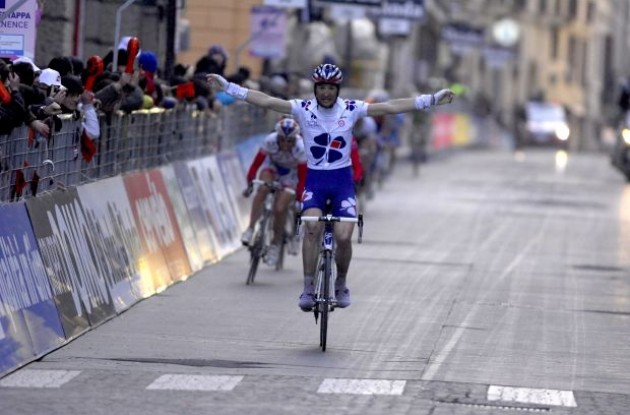Benoit Vaugrenard wrongly thinks he has won the stage. Photo copyright Fotoreporter Sirotti.