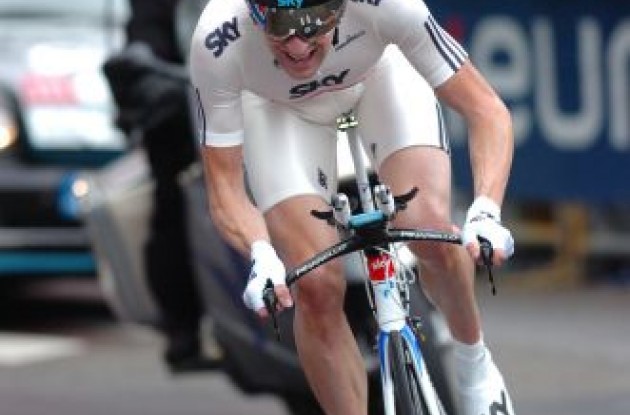 Bradley Wiggins (Team Sky) on his way to stage victory and overall lead. Photo copyright Fotoreporter Sirotti.
