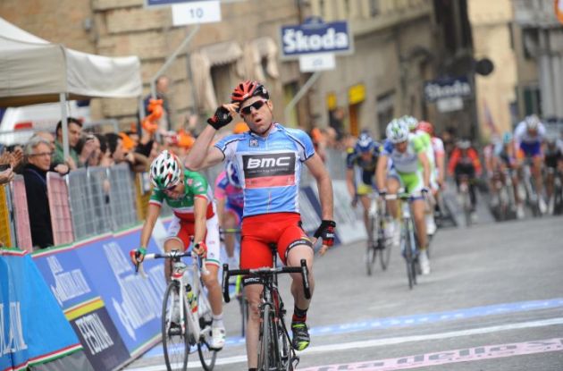 Former World Champion Cadel Evans (Team BMC Racing) powers to win in stage 6 of 2011 Tirreno-Adriatico ahead of Giovanni Visconti (Team Farnese Vini) and Team Lampre-LSD's Michele Scarponi. Cadel Evans leads overall before tomorrow's decisive time trial of the 2011 Tirreno-Adriatico. Photo Fotoreporter Sirotti.