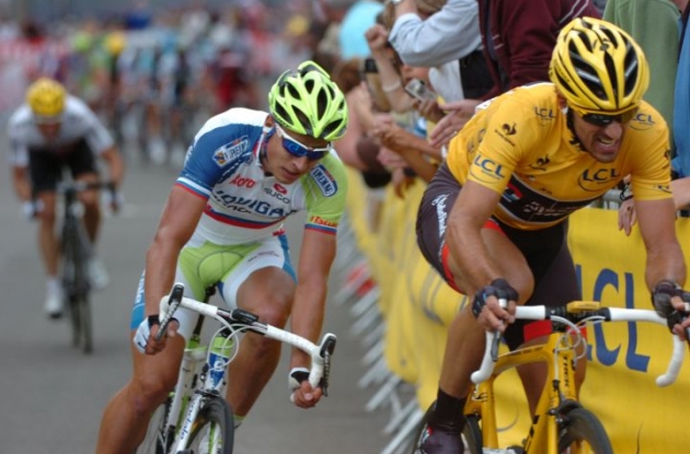 Tour de France leader Fabian Cancellara attacks closely tailed by Peter Sagan and Edvald Boasson Hagen. Photo Fotoreporter Sirotti.