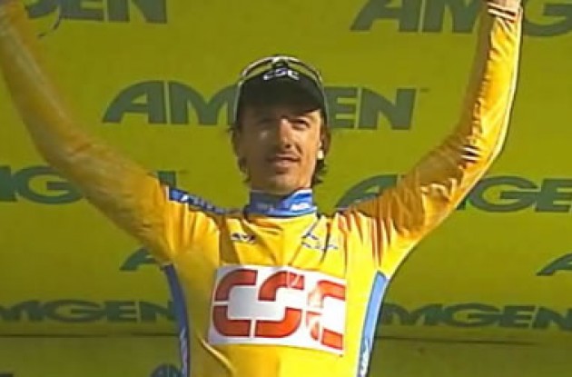 Fabian Cancellara in yellow.