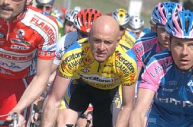 Marco Pantani returns to competition after ended quarantine. Copyright Fotoreporter Sirotti
