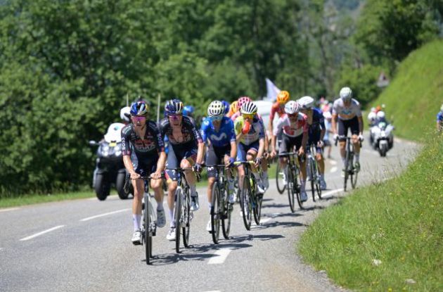 Cyclists in breakaway group