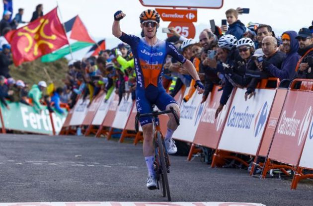 Eddie Dunbar wins stage 20 of Vuelta a Espana