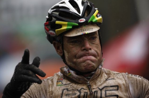 Cadel Evans (Team BMC Racing) wins a muddy stage 7 of the 2010 Giro d'Italia. Photo copyright Fotoreporter Sirotti.