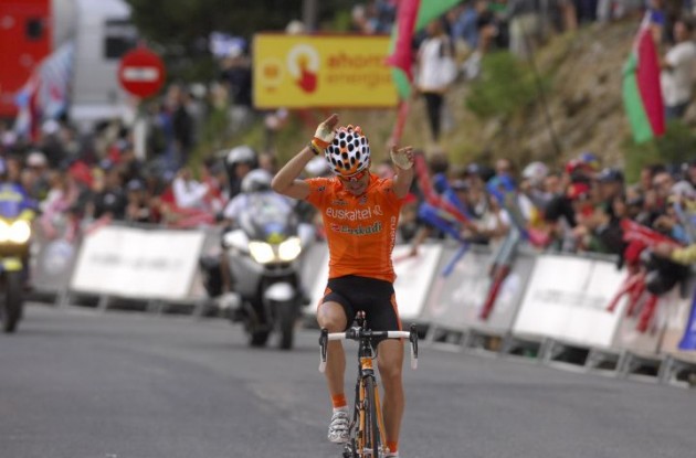 Igor Anton wins stage 4 of the Vuelta a Espana 2010. Photo copyright Fotoreporter Sirotti.