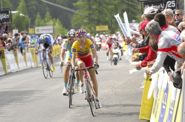 Janez Brajkovic_and Alberto Contador sprint toward the finish line. Photo copyright Fotoreporter Sirotti.