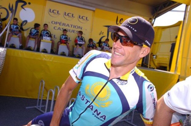 Lance Armstrong looking strong at the start of today's stage. Photo copyright Fotoreporter Sirotti.