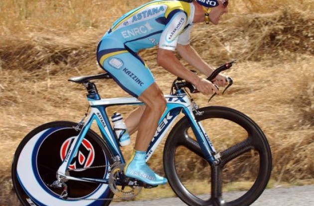 Leipheimer looked extremely powerful today.