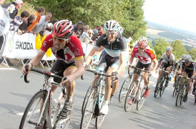Team RadioShack's Levi Leipheimer closely tailed by Andy Schleck and Chris Horner. Photo Fotoreporter Sirotti.