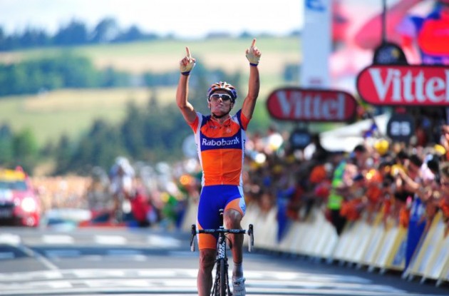 Team Rabobank's Luis Leon Sanchez Gil wins stage 9 of 2011 Tour de France. Photo Fotoreporter Sirotti.