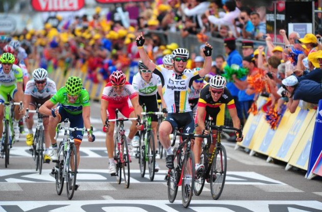 Mark Cavendish sprints to win in stage 5 of Tour de France 2011 for Team HTC-HighRoad. Photo Fotoreporter Sirotti.