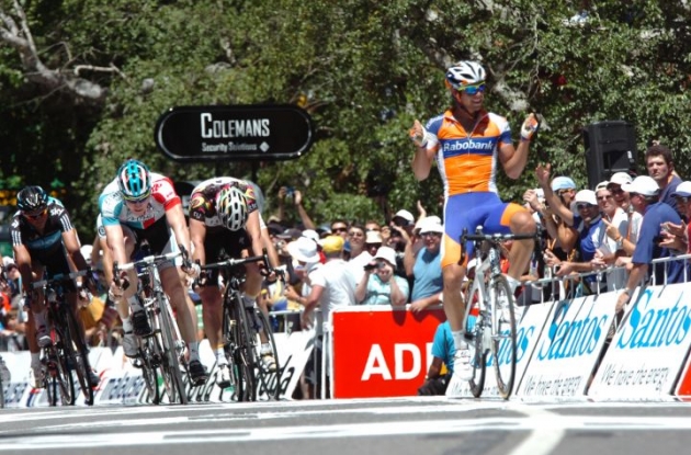Michael Matthews wins stage 3 of the 2011 Tour Down Under for Team Rabobank. Photo Fotoreporter Sirotti.
