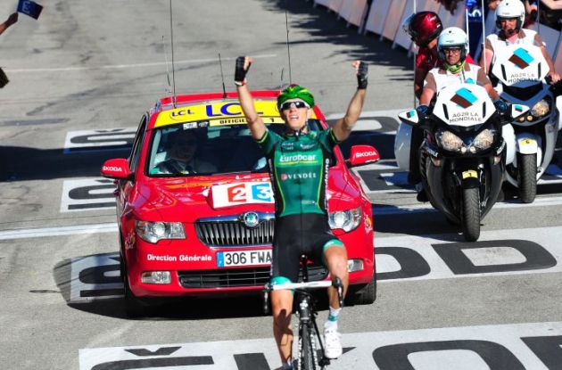 Pierre Rolland climbs to victory in stage 11 of the 2012 Tour de France. Photo Fotoreporter Sirotti.