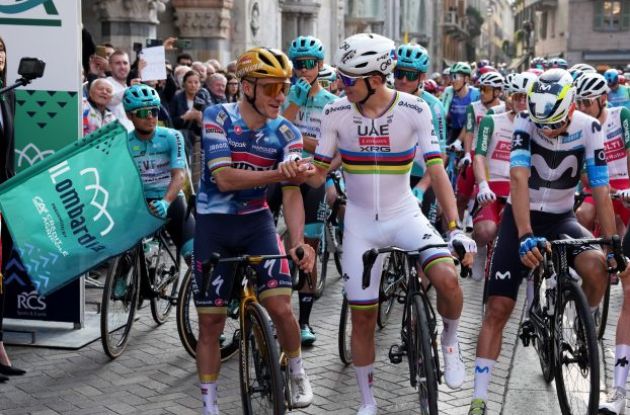 | RCS Sport - LaPresse Remco Evenepoel and Tadej Pogacar shake hands