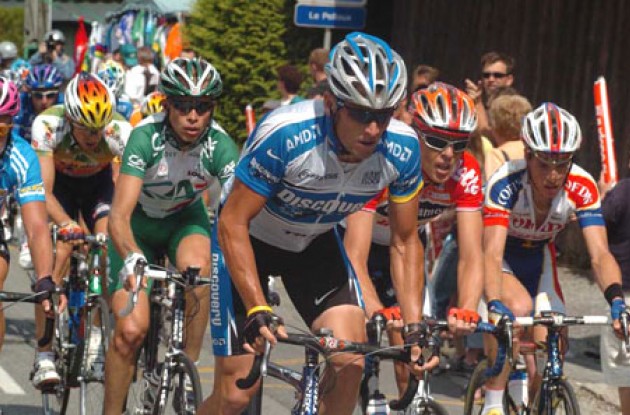 Lance Armstrong leads the breakaway. Photo copyright Fotoreporter Sirotti.
