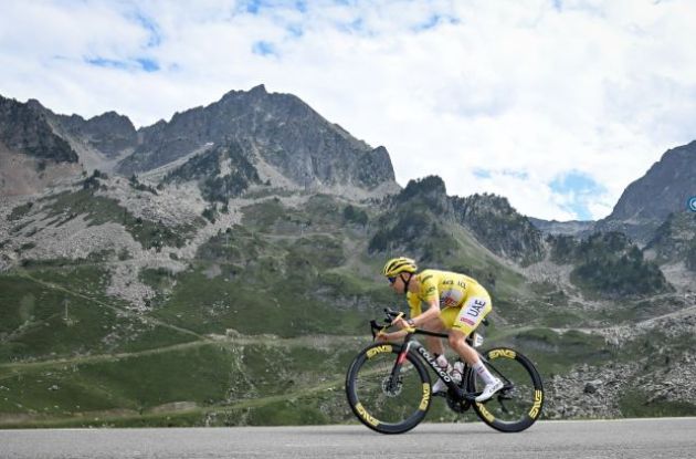 Tadej Pogacar descending from Col du Tourmalet on his Colnago bike