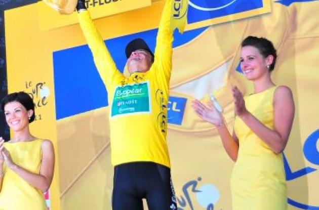 Team Europcar's Thomas Voeckler is the new owner of the yellow leader's jersey. Photo Fotoreporter Sirotti.