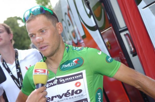 Norwegian God of Thunder Thor Hushovd (Cervelo TestTeam) at the start of the stage this morning before he lost the green jersey. Photo copyright Fotoreporter Sirotti.