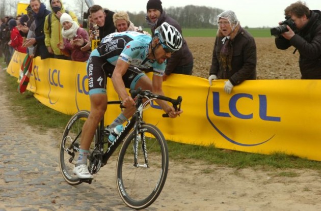 Tom Boonen on his way to victory. Photo Fotoreporter Sirotti.