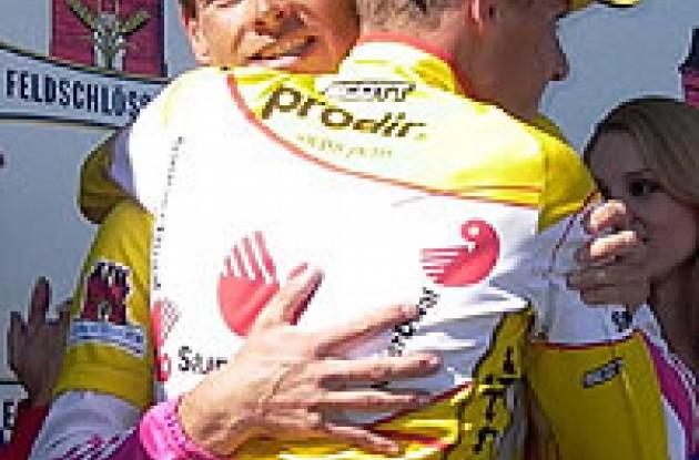 Sorry mate! Ullrich apologizes to Jeker who ended up in 2nd place overall. Ullrich won the race by one second!