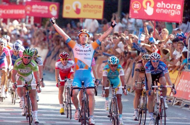 Tyler Farrar wins the final stage of the 2010 Tour of Spain. Photo copyright Fotoreporter Sirotti.