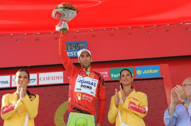 Vincenzo Nibali leads the 2010 Vuelta a Espana overall. Photo copyright Fotoreporter Sirotti.