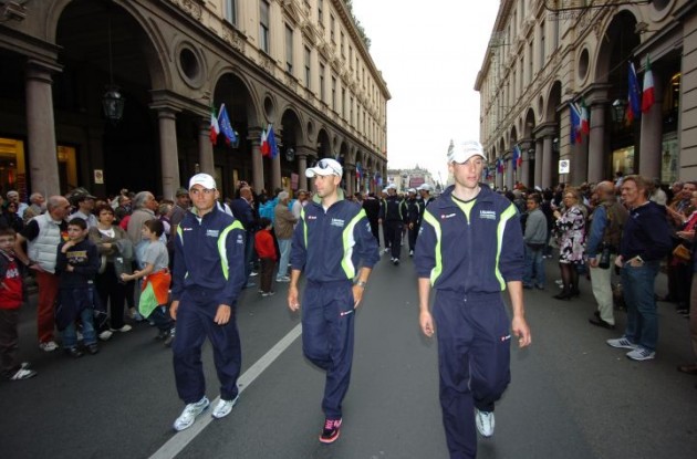 Vincenzo Nibali and his Team Liquigas teammates parade through Torino. Photo Fotoreporter Sirotti.