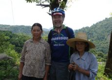 Paul pausing with Chinese ladies.